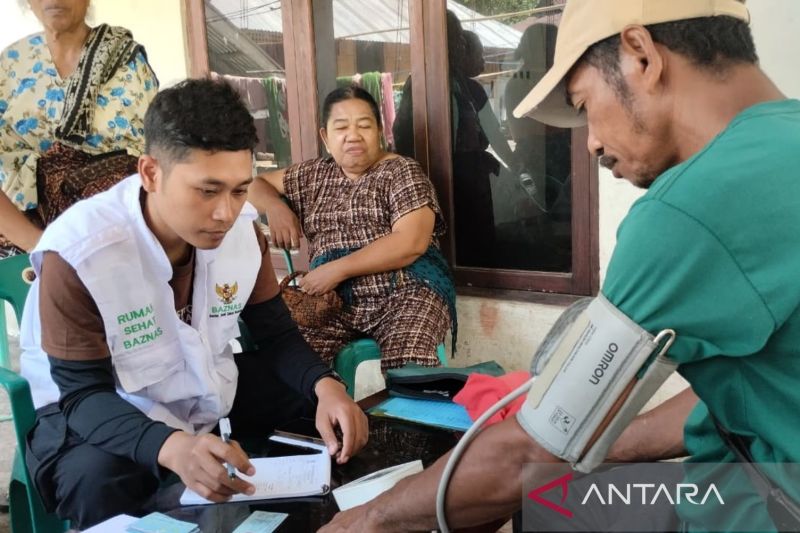 Baznas buka dapur umum dan layanan kesehatan imbas banjir di Nagekeo