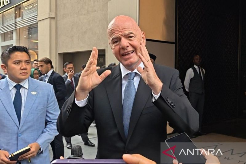 Erick rangkap jabatan, Presiden FIFA: Tidak masalah, dia multitalenta