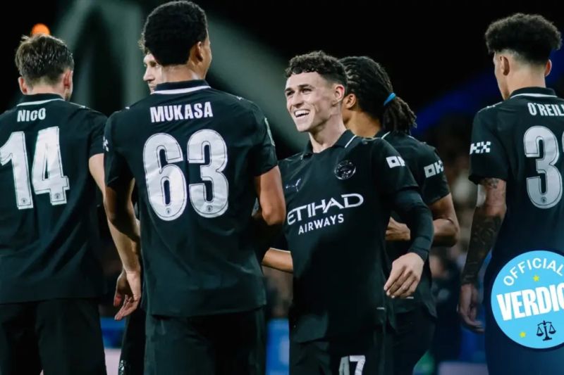 Manchester City ke putaran 4 Carabao Cup usai tundukkan Huddersfield