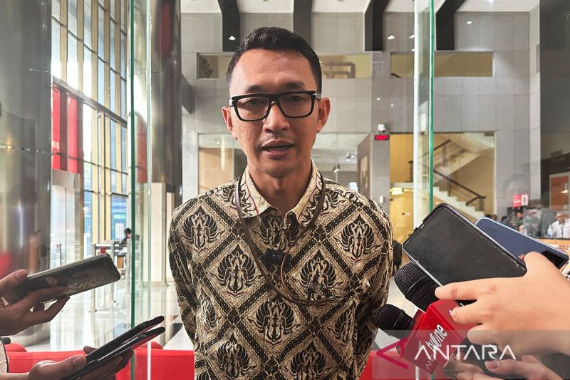 Kemarin, KPK tangkap tersangka TPPU hingga kasus rantis tabrak ojol