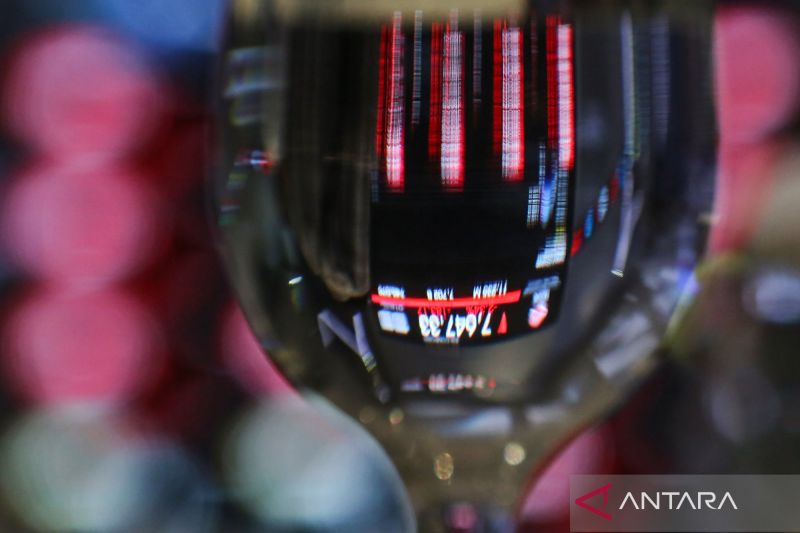 IHSG Kamis dibuka menguat 3,46 poin