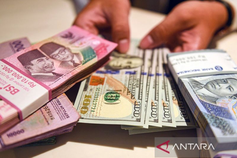 Rupiah pada Jumat pagi melemah menjadi Rp16.775 per dolar AS
