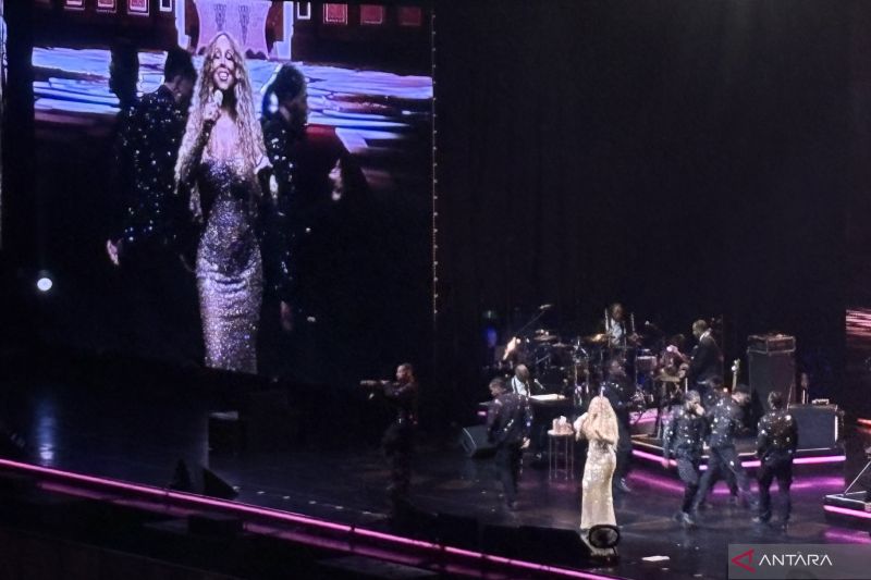 mariah-carey-bawakan-sederet-lagu-hit-dalam-konser-privatnya-di-sicc