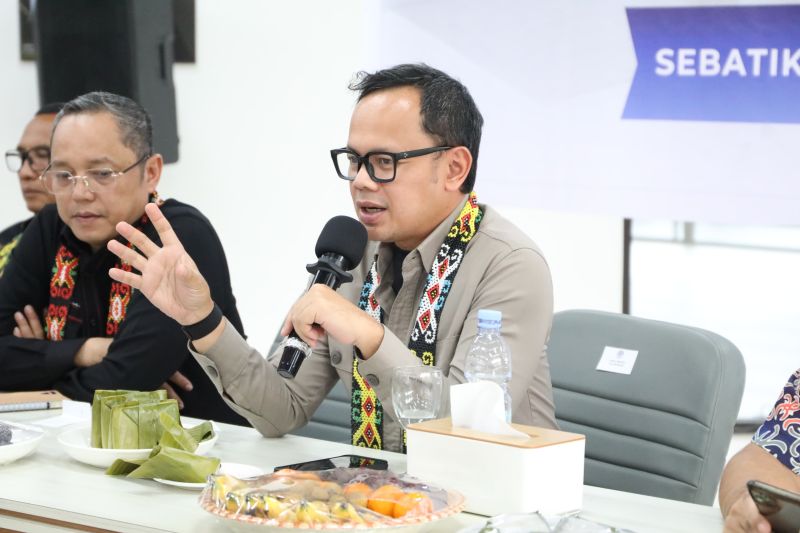 wamendagri:-plbn-sebatik-harus-bisa-dongkrak-ekonomi-warga-perbatasan