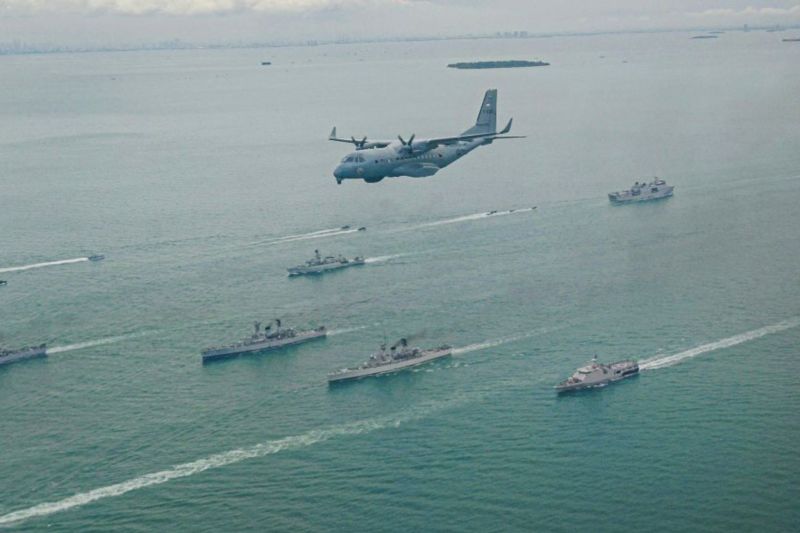alutsista-buatan-ptdi-ramaikan-langit-jakarta-dalam-hut-ke-80-tni