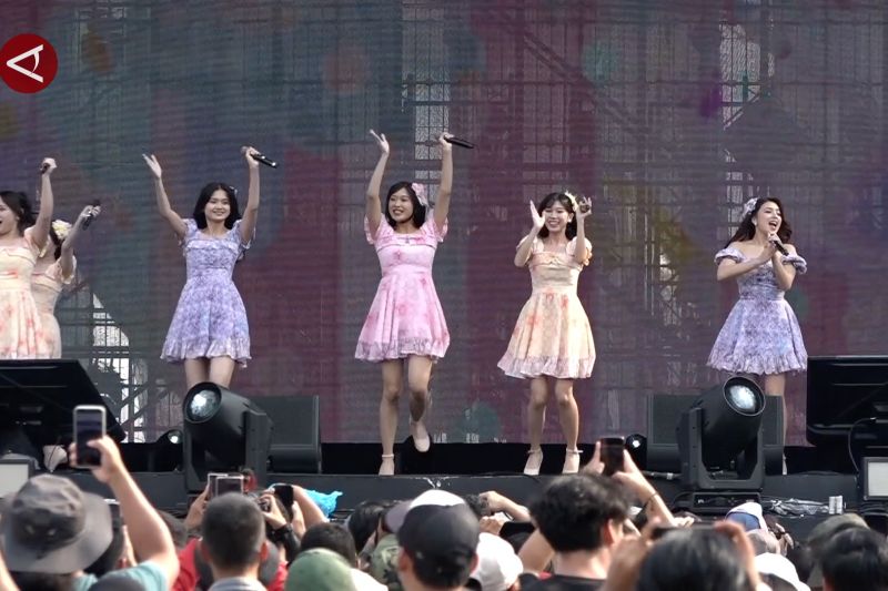 jkt-48-hingga-wali-meriahkan-hari-kedua-synchronize-fest-2025-–-antara-news