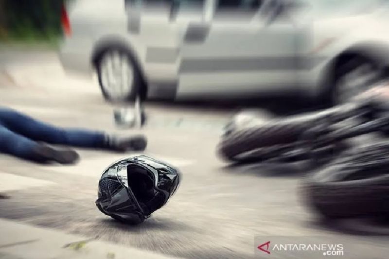 pemotor-tewas-terlindas-truk-di-daan-mogot-jakbar