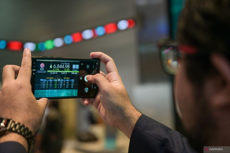 ihsg-senin-dibuka-menguat-37,06-poin
