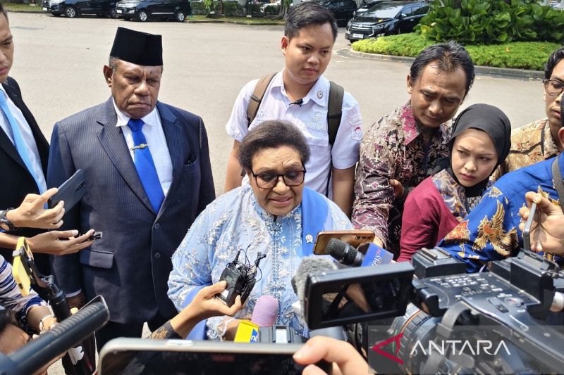 ribka-haluk-siap-jalankan-tugas-percepatan-pembangunan-papua