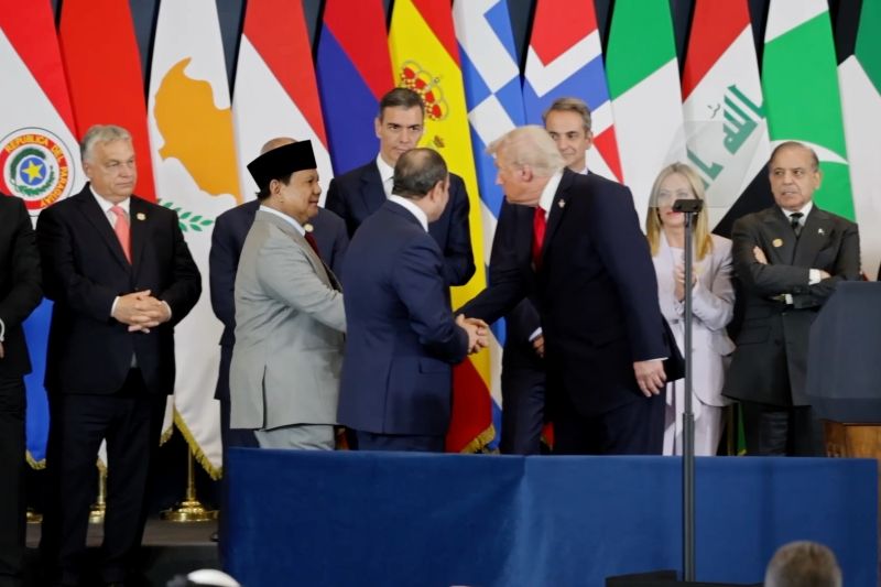 Saksikan perjanjian damai Gaza di Mesir, Prabowo dipuji Trump – ANTARA News