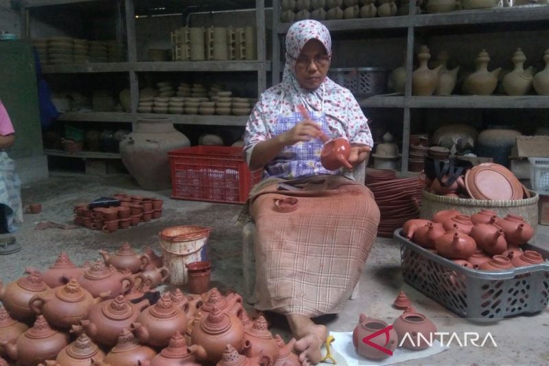 Usulkan WBTb, TACB paparkan Keramik Klampok sebagai warisan budaya