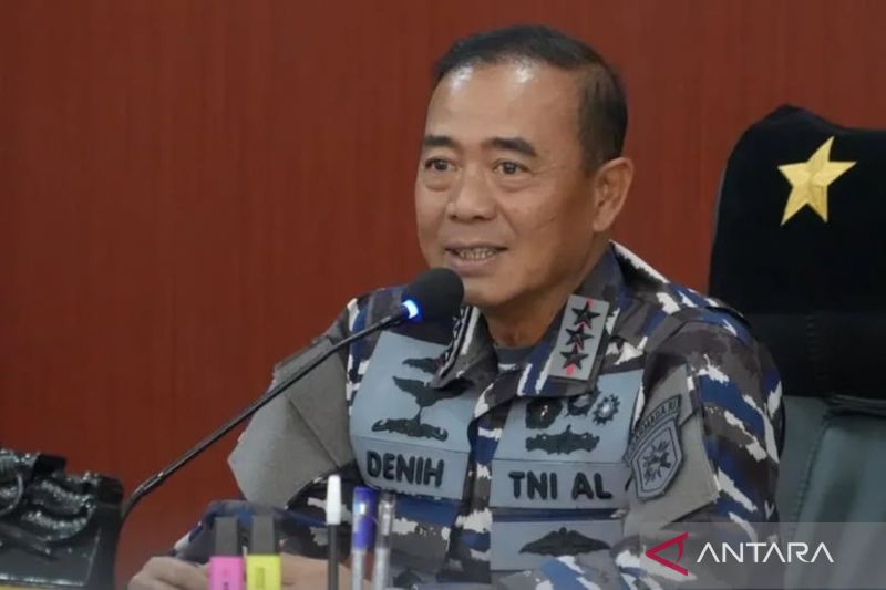 Koarmada RI perbaiki sekolah dan rumah ibadah di Tasikmalaya
