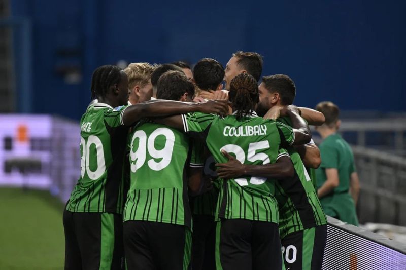 Jay Idzes kembali tampil penuh saat Sassuolo raih satu poin vs Lecce
