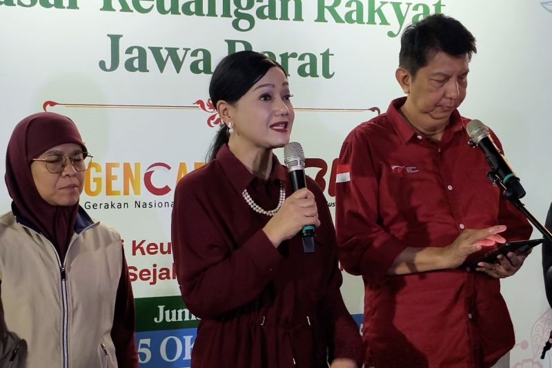 OJK perkuat inklusi keuangan merata lewat Pasar Keuangan Rakyat Jabar – ANTARA News