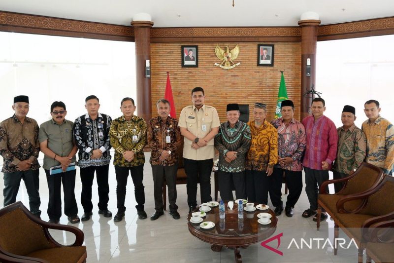 Gubernur Bobby sebut putra Solo di Sumut penggerak ekonomi kerakyatan