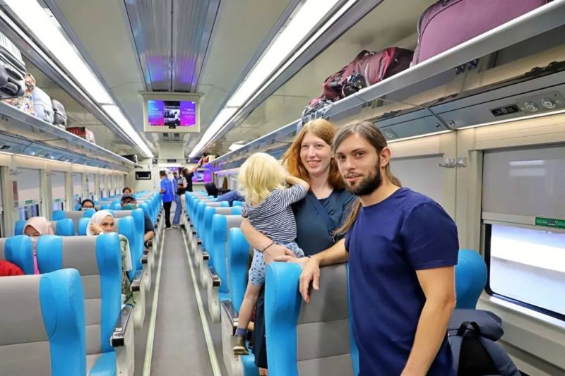 Peningkatan Jumlah Wisman: Kereta Api Membuka Akses Baru ke Keindahan Indonesia