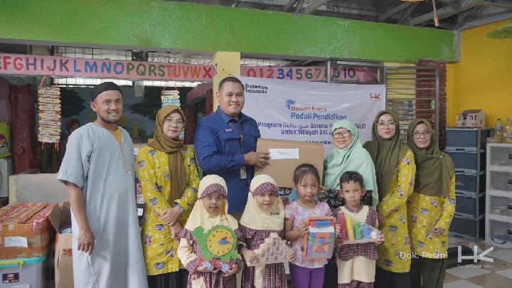 Hutama Karya Salurkan Bantuan Sarana dan Prasarana Pendidikan untuk PAUD di Jakarta