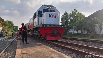 Jadwal Pesan Tiket Kereta Api Libur Natal 2025 dan Tahun Baru 2026