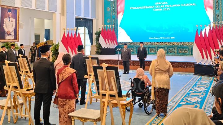 Prabowo Resmi Anugerahkan Soeharto sebagai Pahlawan Nasional