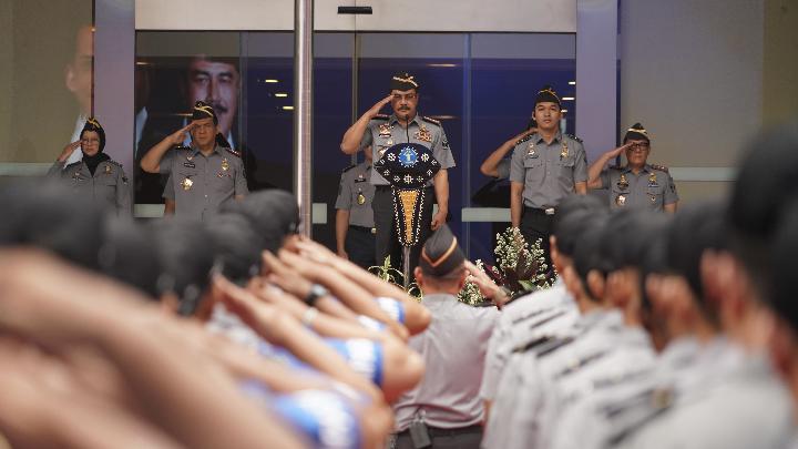 Buku Desa Binaan Imigrasi dan PIMPASA: Wajah Baru Keimigrasian