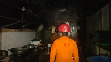 Lupa Matikan Kompor, Rumah Makan di Tanah Sareal Bogor Kebakaran