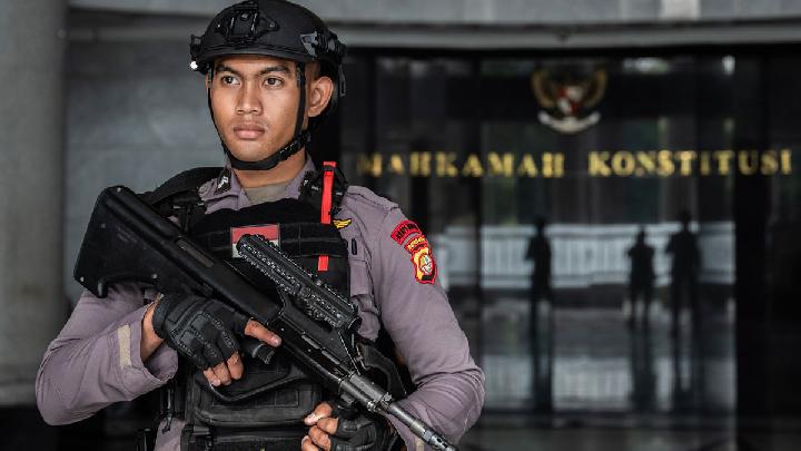 Sederet Fakta Putusan MK yang Melarang Polisi Aktif Duduki Jabatan Sipil