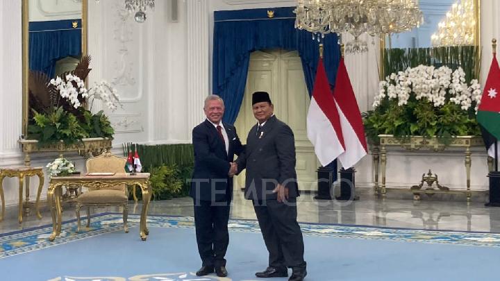 Presiden Prabowo Terima Penghargaan dari Raja Abdullah II