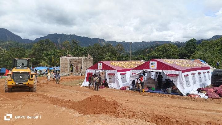 kemensos-dirikan-kamp-pengungsian-di-tanah-merah-tapanuli-tengah