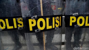 4.625 Personel Polisi Diterjunkan Amankan 2 Aksi di DPR-Monas Hari Ini