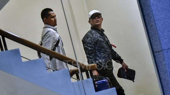 Rekam Jejak Politik Bupati Lampung Tengah yang Kena OTT KPK