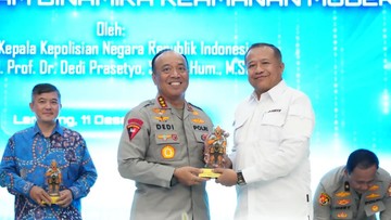 Wakapolri Rilis Buku Teknologi Kepolisian: Bangun Pondasi Polri Modern-Makin Dipercaya