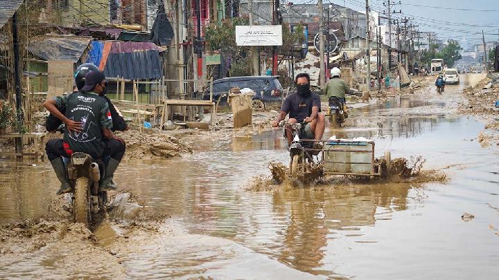 DPR Ingin Pemerintah Mobilisasi Ribuan Tentara untuk Tangani Banjir Aceh