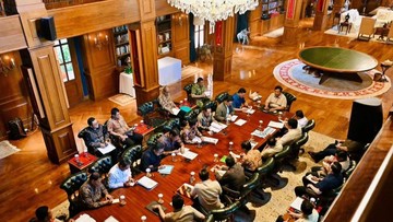 Prabowo Kumpulkan Menteri ke Hambalang, Minta Penanganan Bencana Dipercepat