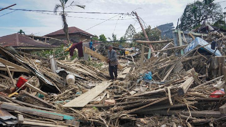 Pemerintah Bangun Barak untuk Hunian Pengungsi di Sumatera Barat