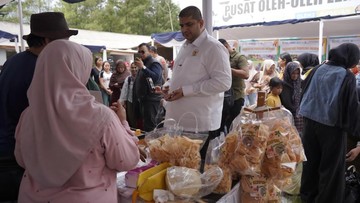 Anggota DPR Rajiv Gelar Gerakan Pangan Murah di Kabupaten Bandung