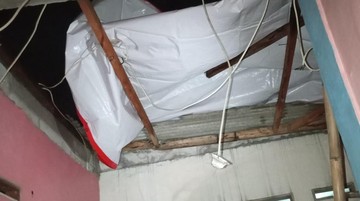 Rumah Warga di Bogor Rusak Diterjang Angin Kencang, 1 Orang Luka-luka