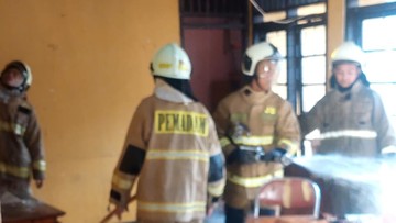 ODGJ Main Korek Gas, Panti Sosial di Cengkareng Kebakaran