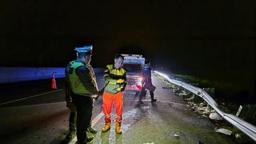 Kalapas Pagar Alam Tewas usai Mobilnya Tabrak Truk di Ogan Ilir