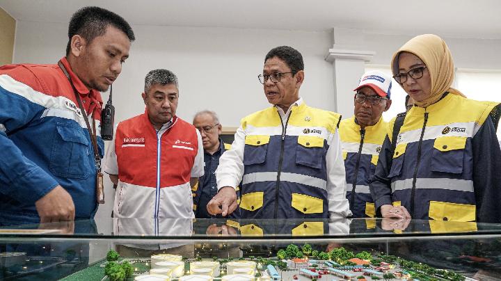 wamen-esdm-pastikan-kesiapan-bbm-dan-lpg-jelang-libur-nataru