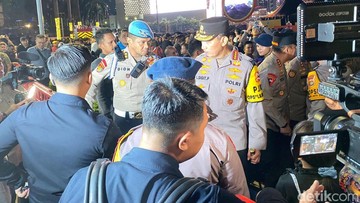 Kapolri Tinjau Langsung Perayaan Malam Tahun Baru 2026 di Bundaran HI