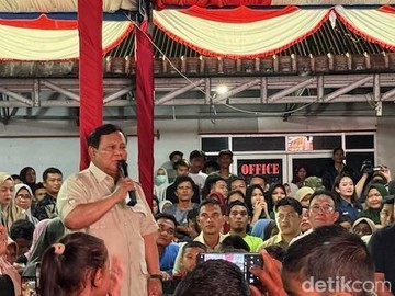 Janji Prabowo di Depan Pengungsi Tapsel: Presidenmu Tak Akan Meninggalkamu