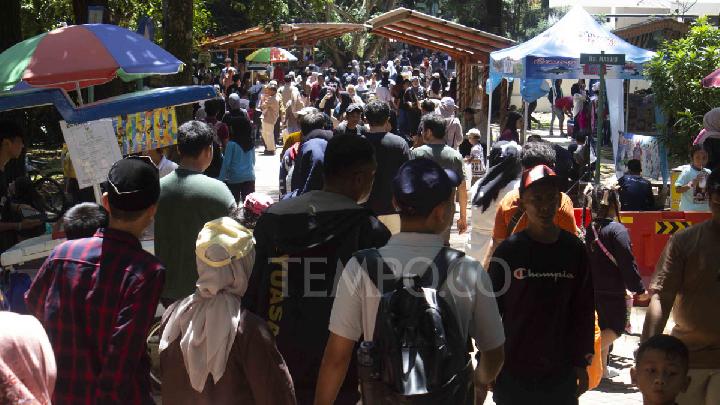 Ragunan Dipadati 113 Ribu Wisatawan pada Hari Pertama 2026