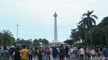 72 Ribu Orang Liburan ke Monas Saat Libur Tahun Baru 2026