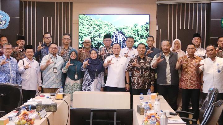 Pemkot Pekanbaru Gaet Unri Manfaatkan Danau Kampus untuk Atasi Banjir di 2 Kecamatan