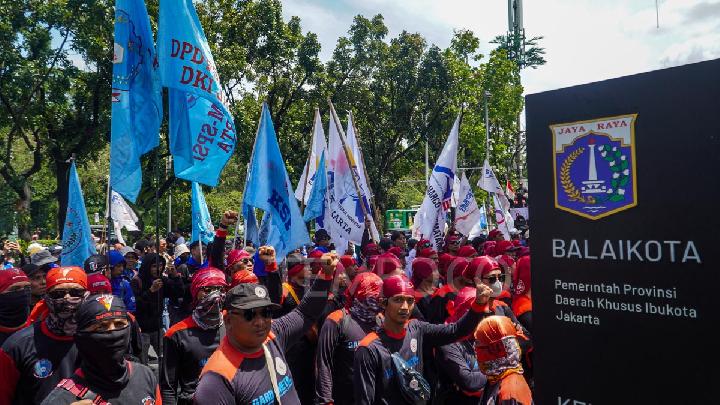 tuntut-kenaikan-ump,-buruh-akan-demo-lagi-di-istana