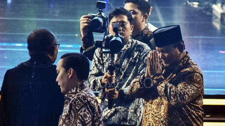 Terpopuler: Prabowo Panggil Menteri hingga Pasal Zina KUHP