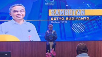 kpk-serahkan-aset-rampasan-koruptor-senilai-rp-10-m-ke-kemenham