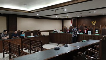 Emirsyah Satar Ajukan PK, Sidang Ditunda Pekan Depan