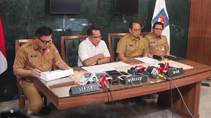 Mendagri Bahas Percepatan Pemulihan Banjir Sumatera