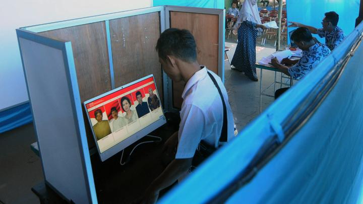 Respons Komisi II DPR Soal Usulan E-Voting Pilkada